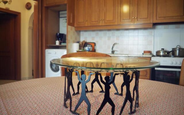 Sunny apartment near the center