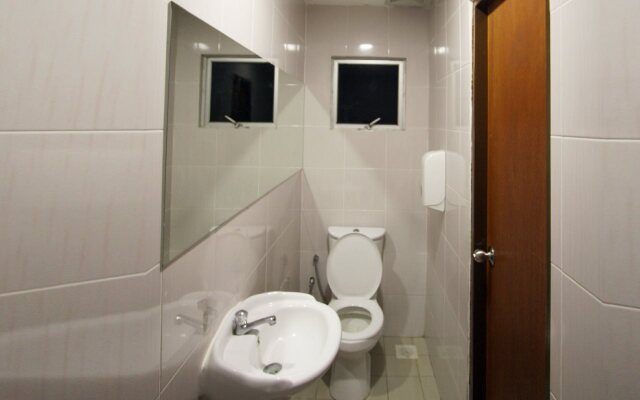 Place2Stay Business Hotel - Waterfront