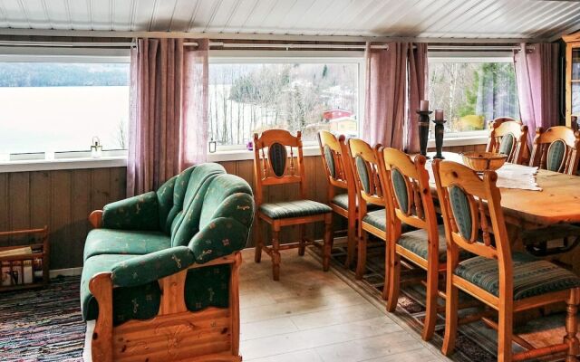 10 Person Holiday Home in Vikersund