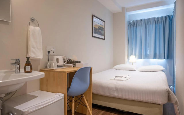 Ele hotel Ginza East