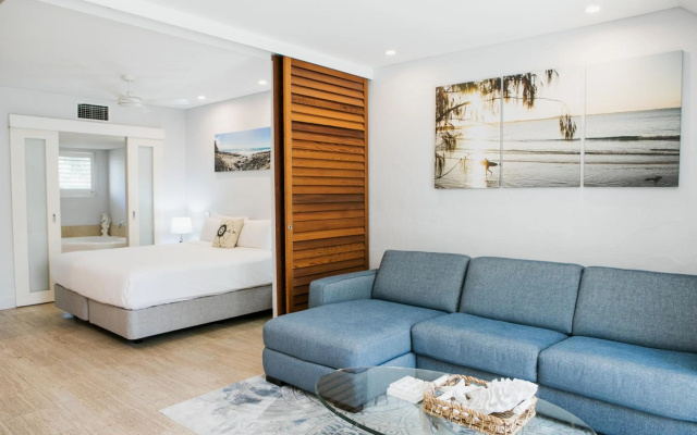 Noosa Blue Resort – Guest Rooms – Noosa Heads