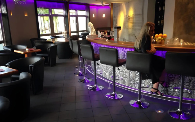 Enjoy Hotel am Studio