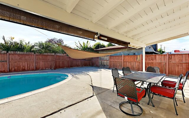 Larry 10631 - 3 Br home by RedAwning
