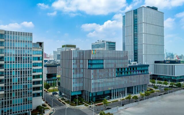 EVEN Hotel Shanghai Expo by IHG