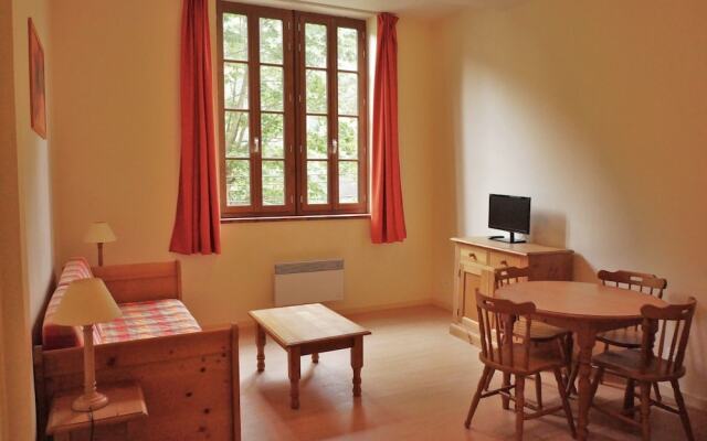 Logement n103 4pers face aux Thermes