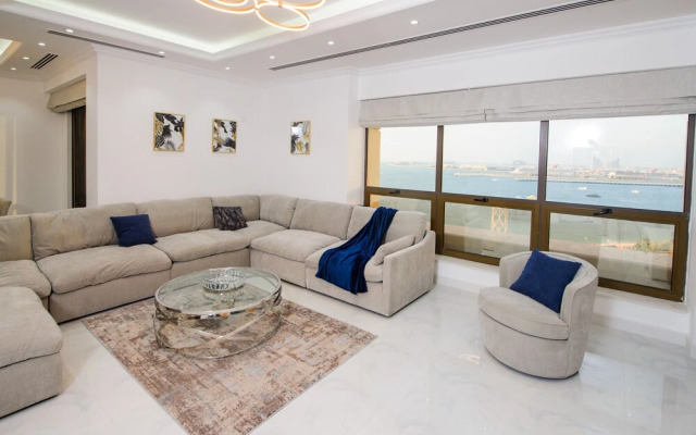 PalmBay JBR 4 bedroom sea view apartment
