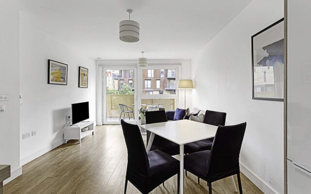 Beautiful Apartment in Surrey Quays