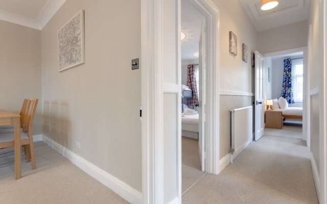 Large Family Apartment in Peaceful Area