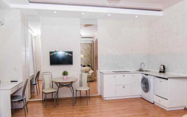 InnHome Apartments (ИннХоум) на площади МОПРа