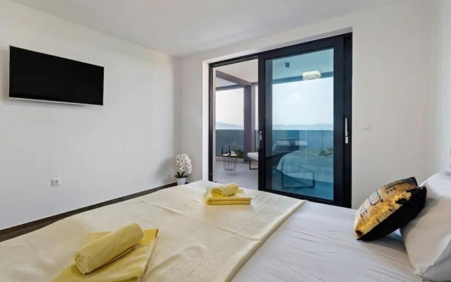 Villa Three Units