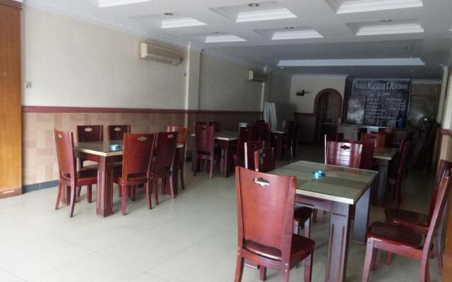 OYO 1581 Hotel Grand Palace