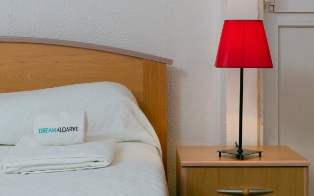 A12 - Praia da Luz Studio Apartment