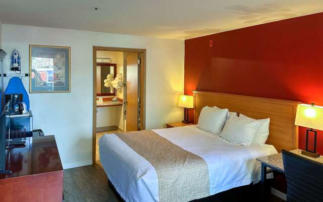 Econo Lodge Edmonds North Seattle