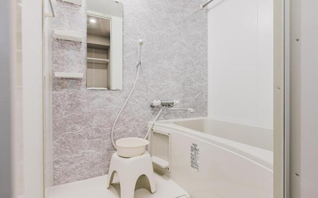 Ostay Shin-Osaka Hotel Apartment