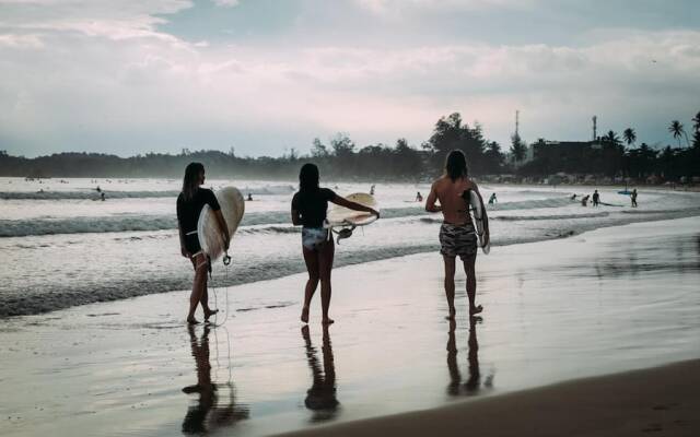 Surf & Yoga Mirissa
