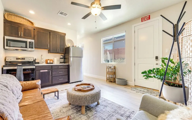 22 Mi to Zion: Mtn-view 'oasis Sanctuary'