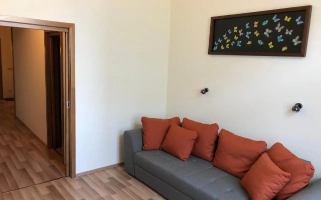 Frank & Fang Apartments