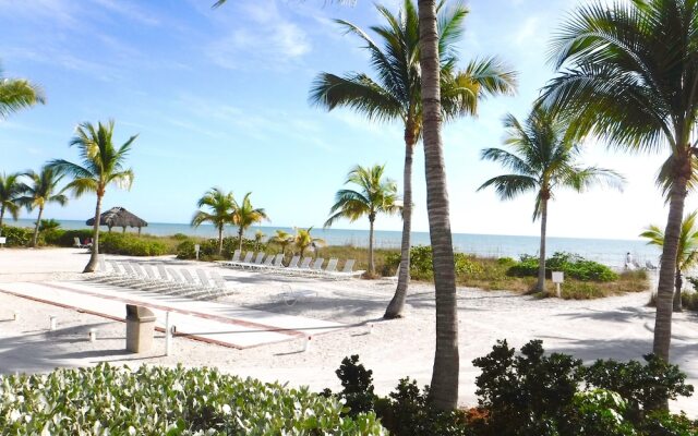Waterside Inn on the Beach