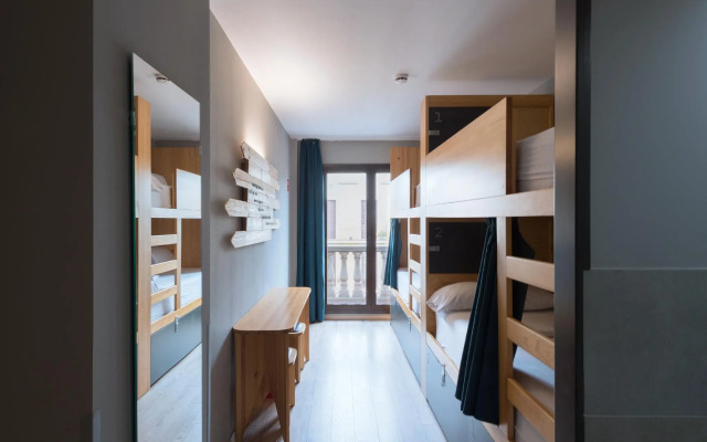 Yeah Barcelona Hostel