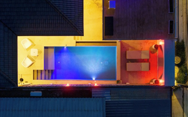 Stylish Rooftop Pool Villa Sea View V211