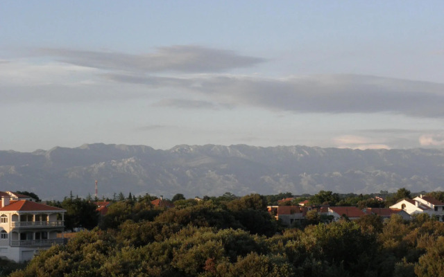 Kate - With Nice View - A2