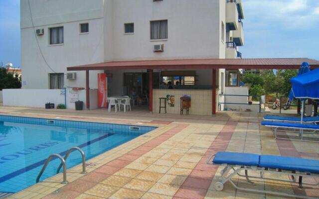 Maouris Hotel Apartments