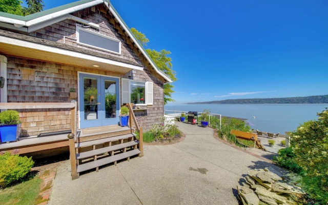 Waterfront Gem w/ 2 Patios on Camano Island