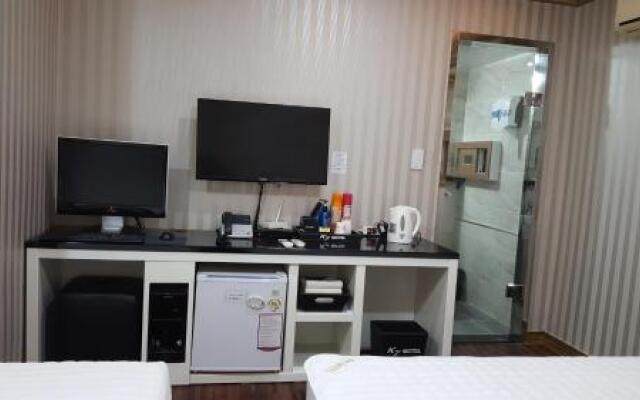 K7 Motel