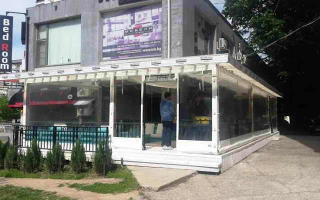 Bedroom Place Guest Rooms