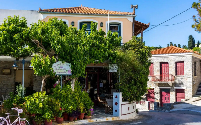 Venus Beach Bungalows Hotel