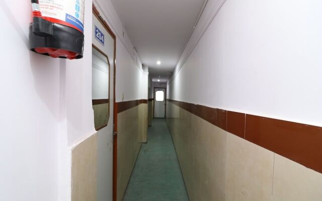 OYO Flagship 30893 Hotel Bob's