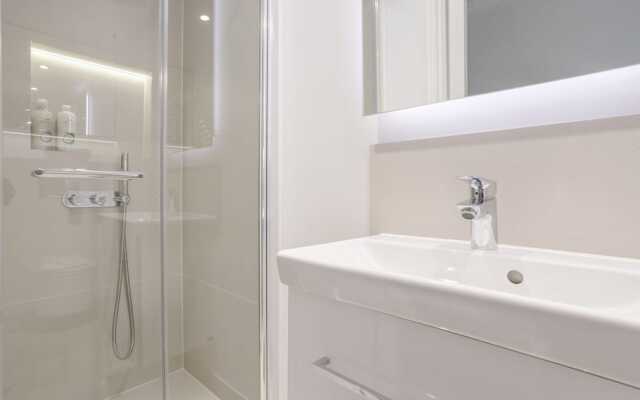 Modern Luxury Basement Flat in Chelsea