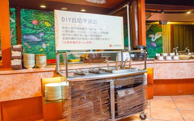 Wei-Yat Grand Hotel