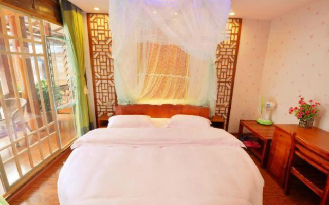 Lijiang Rongshe Liyuan Inn