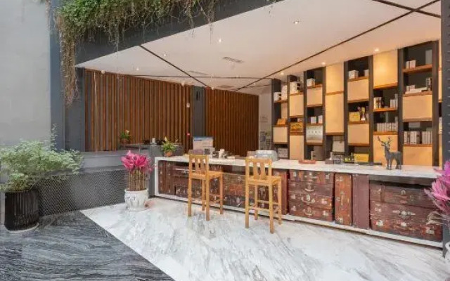 Zunyi Wanshou Garden Hotel