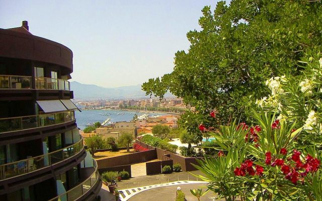 Apartment With one Bedroom in Milazzo, With Wonderful sea View, Pool A