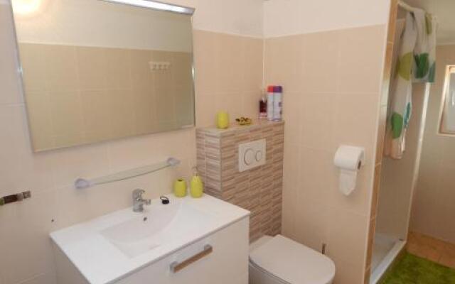 Apartments NIN