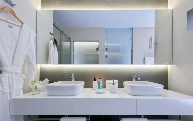 Tiamo Secrets Leading Villas White House