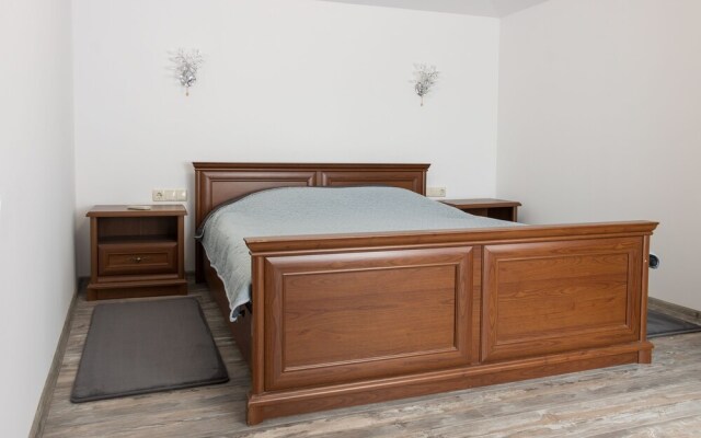 FM Luxury 1-BDR Apartment - Milena's