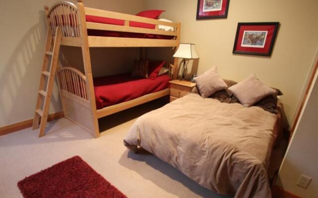 The Timbers by Mammoth Reservations