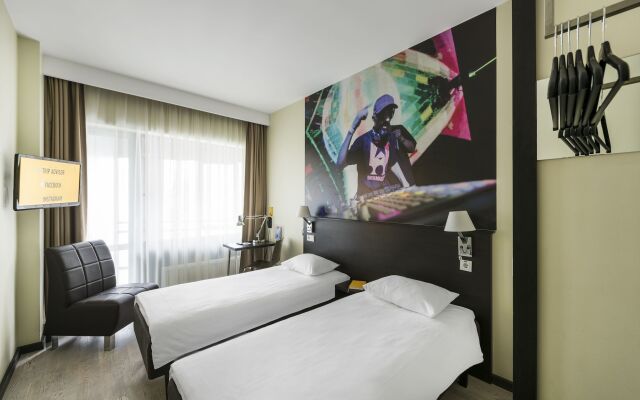 Comfort Hotel LT - Rock 'n' Roll Vilnius