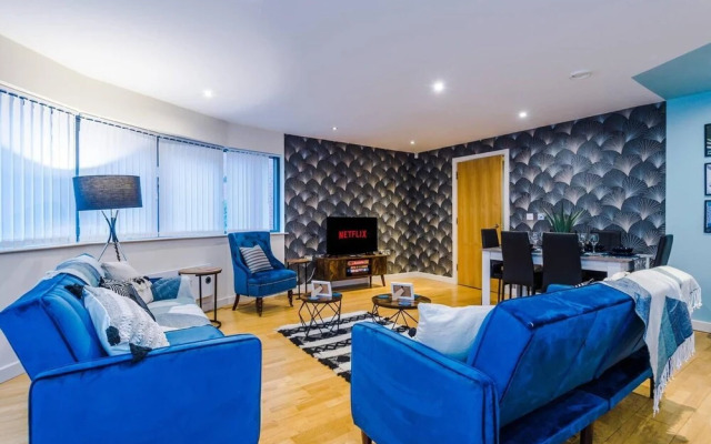 Impeccable 2-bed Apartment in Liverpool