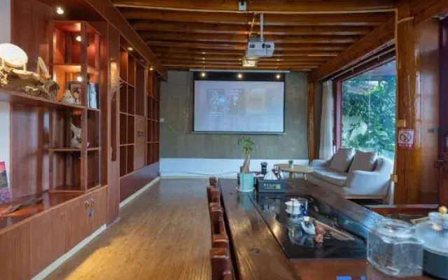 Lijiang Moreline Lodge