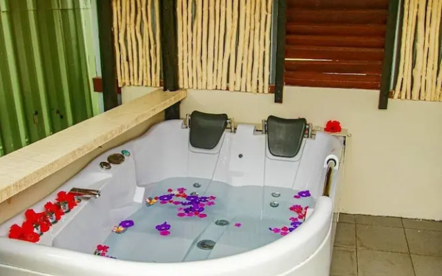 Seatiki Resort Fiji On the Coast