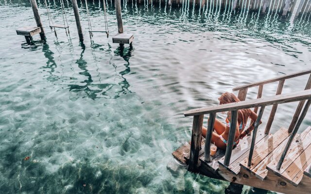 Thatch Caye, a Muy'Ono Resort