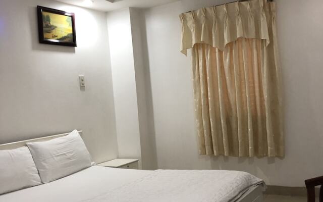 Seven Stars Hotel