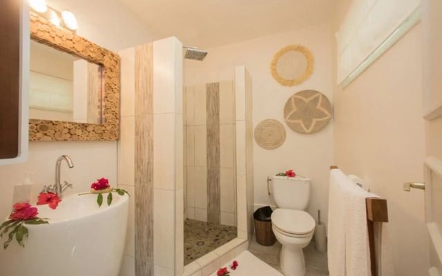 Raiatea Lodge Hotel