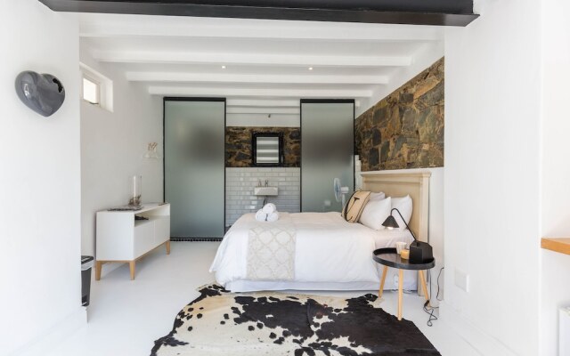 Sydney Green Point Villa