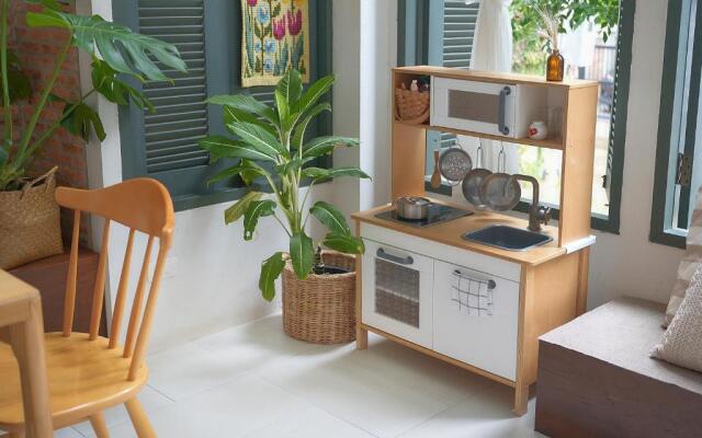 MONET HOME 5BR house near Airport and Nimman