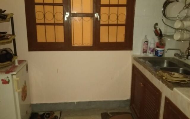 Auberge De Jeunesse Ouarzazate - Hostel